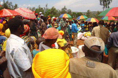 Vice President praises Anglican Church of Burundi for community development