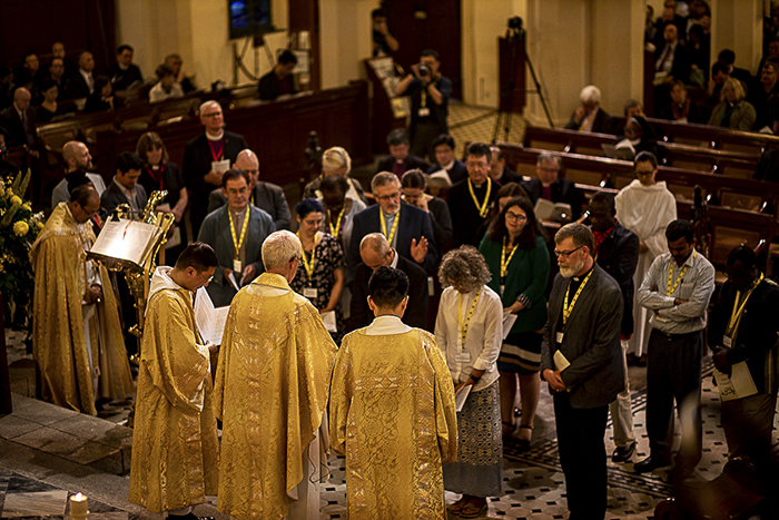 St -Johns -Cathedral _ACC17-closing -service -ABC-Abp -Justin -Welby -prayer -Adrian -Butcher --Terrie -Robinson --John -Gibaut _700x 467