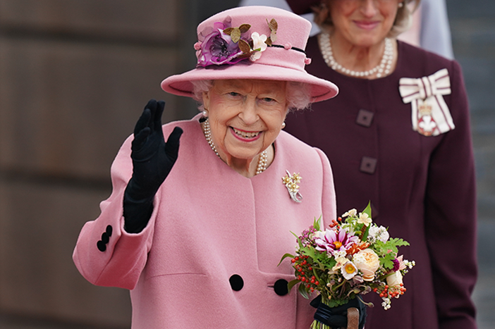 Tree planted at Anglican Communion Office to celebrate Queen Elizabeth's Platinum Jubilee - Vimarsana News