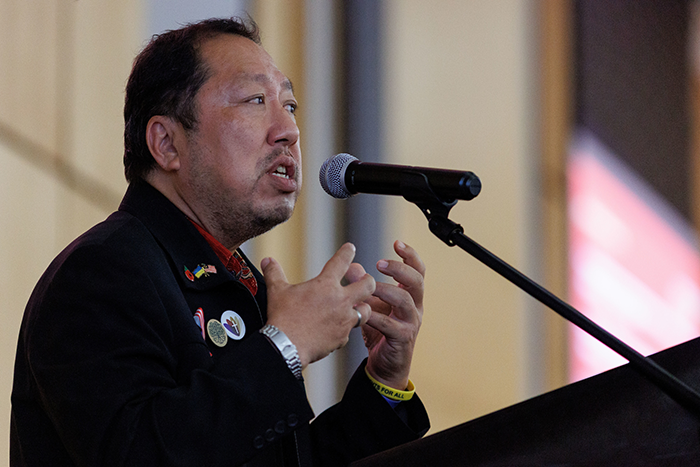Canon Andrew Khoo addresses Anglican Consultative Council members