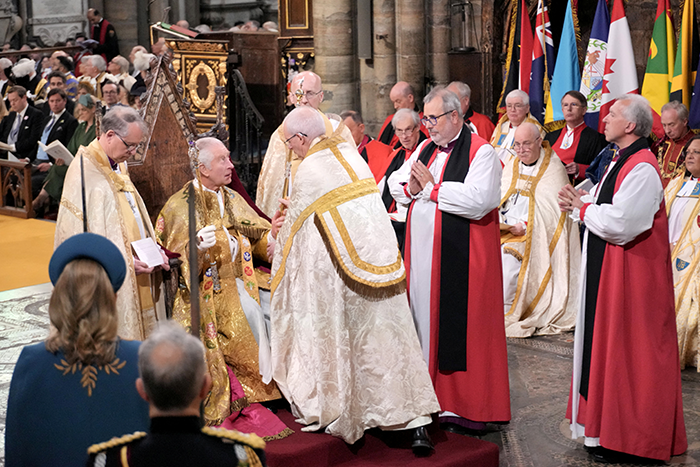 Called to serve: Archbishop Justin Welby crowns King Charles and Queen ...